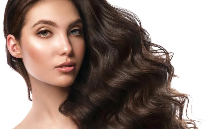 وصفات طبيعية لتعزيز صحة الشعر بطريقة سهلة وصفات طبيعية لتعزيز صحة الشعر بطريقة سهلة
