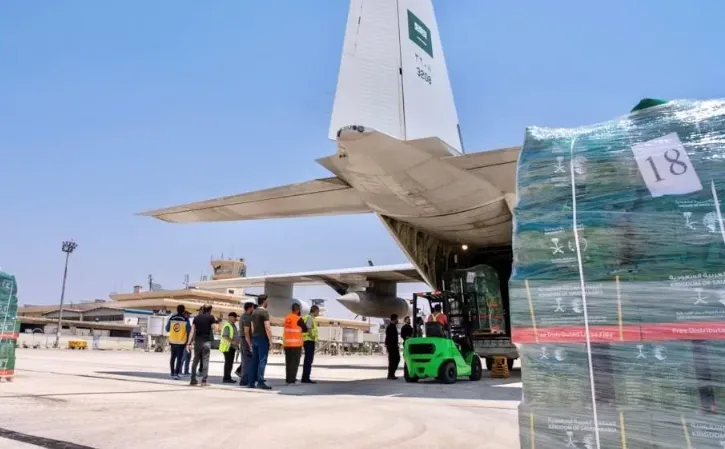 وصول الطائرة السعودية الثانية للإغاثة لدعم السوريين المتأثرين من حرائق اللاذقية وصول الطائرة السعودية الثانية للإغاثة لدعم السوريين المتأثرين من حرائق اللاذقية
