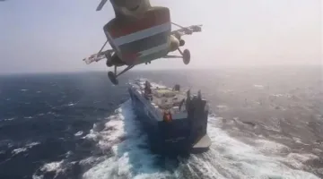 وصول عشرة ناجين إلى السعودية بعد غرق سفينة يونانية