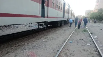 وفاة امرأة وإصابة شقيقتها نتيجة تصادم قطار القاهرة – الإسكندرية بهما