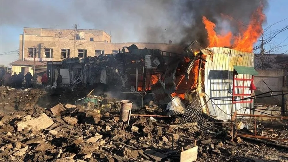 وفاة شخص وجرح اثنين نتيجة قصف روسي على أوكرانيا وفاة شخص وجرح اثنين نتيجة قصف روسي على أوكرانيا