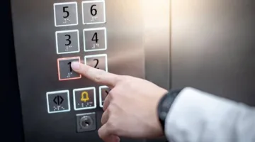 وفاة طفل نتيجة سقوط مصعد في عمارة بدار السلام