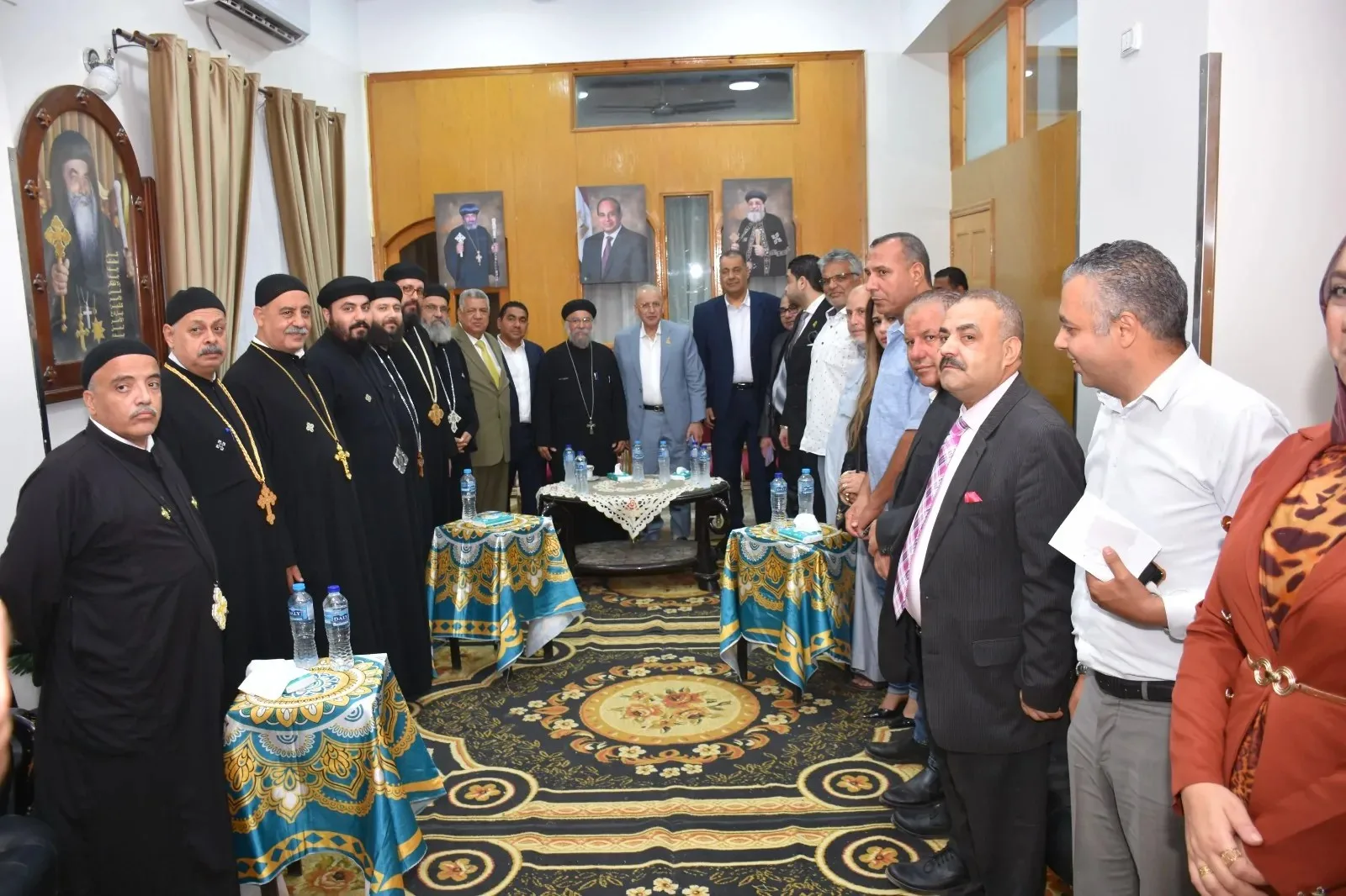 «وفد من الجبهة الوطنية في القليوبية يزور الكنائس.. وأمين الحزب في المحافظة: «نعمل على تعزيز الروابط المحبة بين المواطنين»»