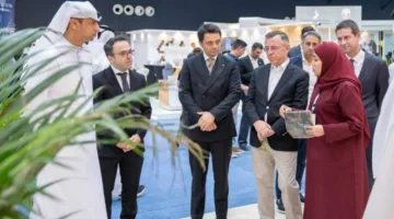 وفد من السفراء المعتمدين في البلاد يتفقد معرض «ليوا للرطب»