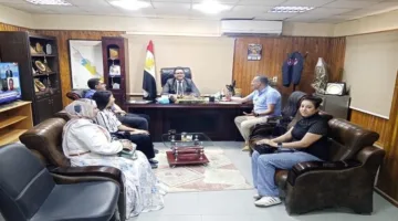 وكيل وزارة الصحة في سوهاج يلتقي بفريق إدارة العيون بعد تأسيسها