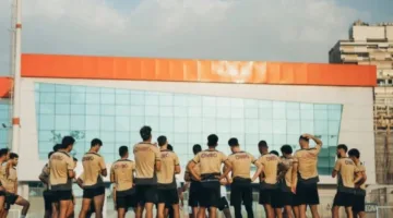 يانيك فيريرا يشجع الزمالك ومصدق يرفض الانتقال
