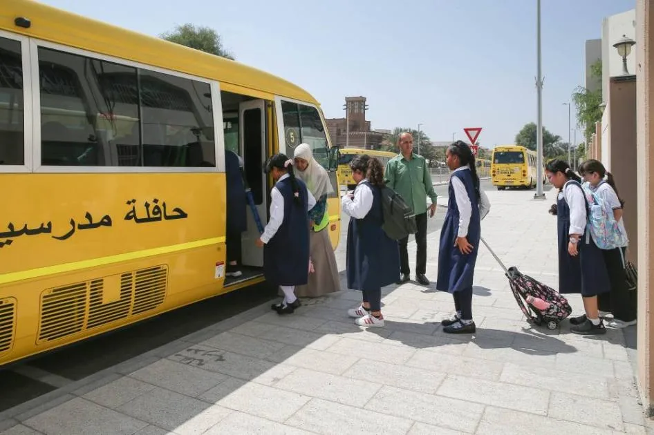 يجب أن لا تتجاوز وزن الحقائب المدرسية 10% من وزن الطالب.