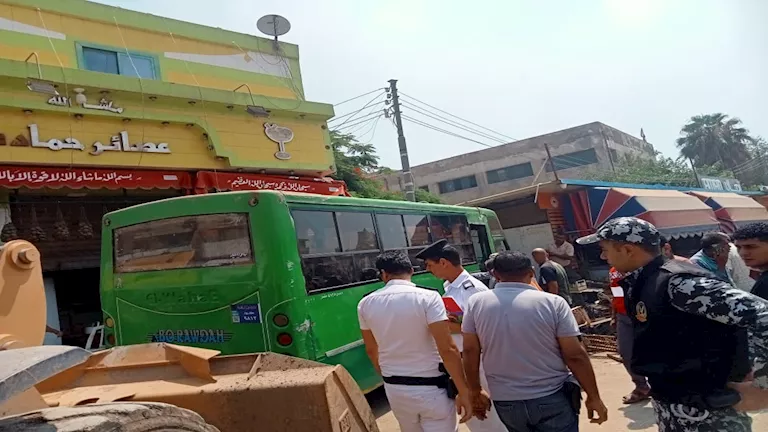يقودها صبي.. وفاة طفلة وإصابة ثلاثة آخرين في حادث تصادم أتوبيس بالدقهلية (صور) يقودها صبي.. وفاة طفلة وإصابة ثلاثة آخرين في حادث تصادم أتوبيس بالدقهلية (صور)