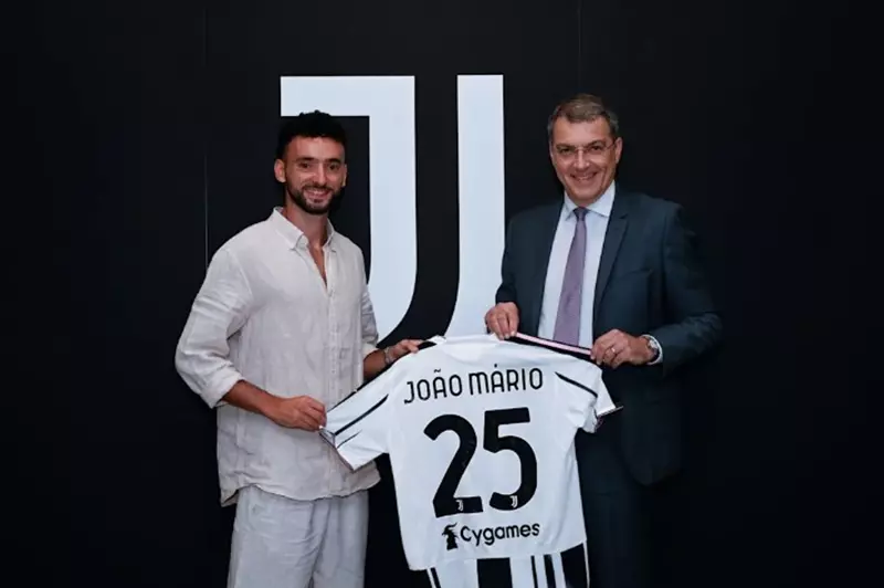 يوفنتوس يعلن عن signing جواو ماريو بعقد يمتد حتى عام 2030