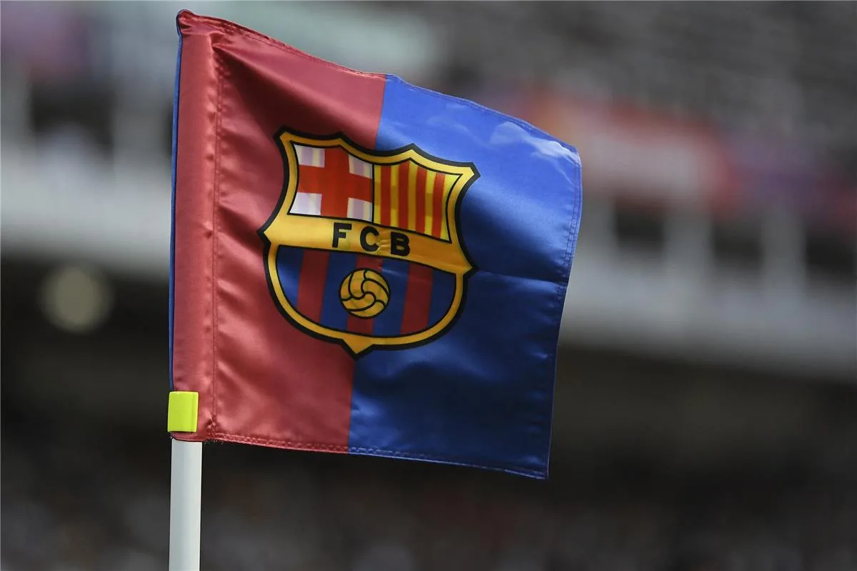 يويفا يفرض غرامة مالية على برشلونة.. وتوقعات بعقوبة مشددة لاحقًا يويفا يفرض غرامة مالية على برشلونة.. وتوقعات بعقوبة مشددة لاحقًا