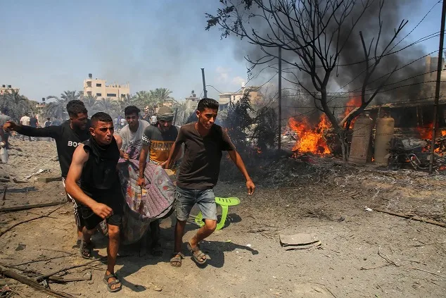 المرصد الأورومتوسطي لحقوق الإنسان: استراتيجية إسرائيل لاحتلال غزة تشير إلى احتمال وقوع مجازر جماعية. المرصد الأورومتوسطي لحقوق الإنسان: استراتيجية إسرائيل لاحتلال غزة تشير إلى احتمال وقوع مجازر جماعية.