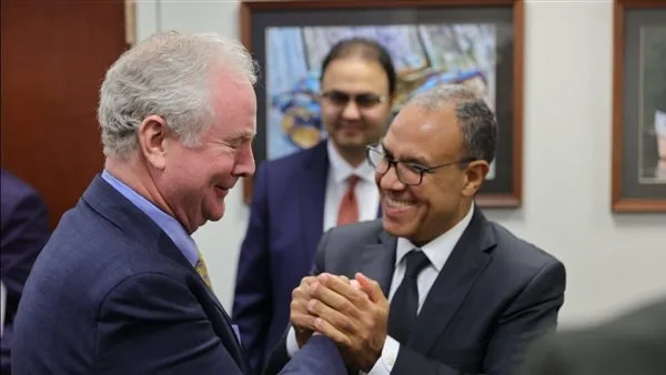 الكونغرس الأمريكي يثني على موقف مصر من رفض تهجير الفلسطينيين ويشيد بجهودها في الوساطة الكونغرس الأمريكي يثني على موقف مصر من رفض تهجير الفلسطينيين ويشيد بجهودها في الوساطة