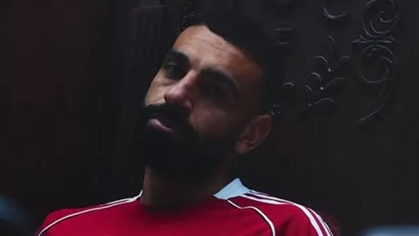 مع وصول محمد صلاح.. ليفربول يكشف عن زيّه لموسم 2025-2026 | صور