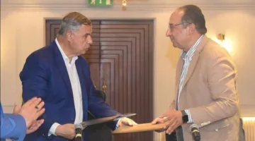 تقديم 120 حافلة تعمل بالغاز الطبيعي للخدمة في شوارع الإسكندرية.
