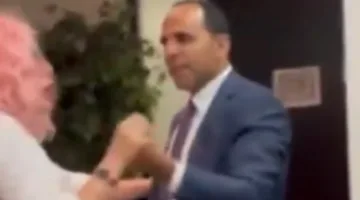 بتشجيع من الإخوان.. محاولة اقتحام ضعيفة للسفارة المصرية في كندا (فيديو)