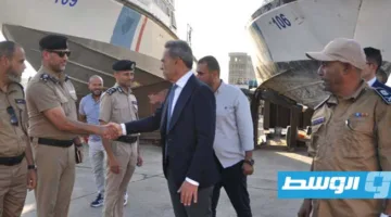 مدير “حماية السواحل” يناقش مع وفد إيطالي متابعة صيانة القارب “واد زارت 201”
