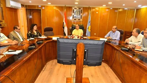 محافظ أسيوط يطلق تحالفات اقتصادية جديدة ويؤكد على تنظيم نظام المقاولين