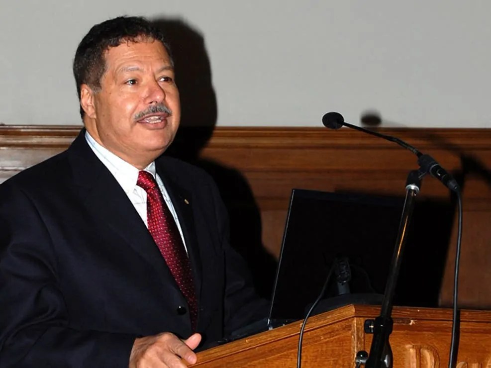 ذكرى وفاة أحمد زويل
