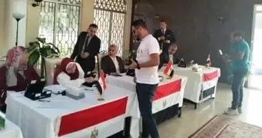 الهيئة الوطنية للانتخابات: تمكنا من حل المشاكل الفنية بسرعة.. وآخر مركز يغلق في الصباح بتوقيت القاهرة الهيئة الوطنية للانتخابات: تمكنا من حل المشاكل الفنية بسرعة.. وآخر مركز يغلق في الصباح بتوقيت القاهرة