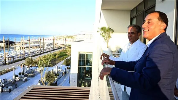 مدبولي: الحكومة تسعى لتعزيز الاستثمار السياحي في الساحل الشمالي لجعله وجهة جاذبة على مدار السنة. مدبولي: الحكومة تسعى لتعزيز الاستثمار السياحي في الساحل الشمالي لجعله وجهة جاذبة على مدار السنة.