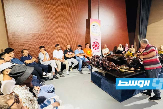 ورشة فنية لصناعة وتحريك العرائس في مصراتة (فيسبوك)