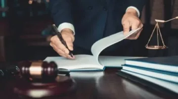 المحكمة غير مُلزمة بتحديد أتعاب المحاماة في القضايا الثانوية.