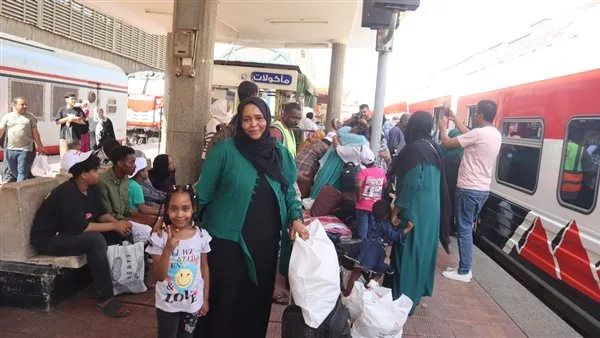 بدء رحلة القطار الثالث لتسهيل العودة الطوعية للأخوة السودانيين