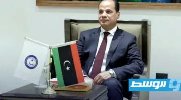 حومة يبدأ عمله كنائب لحماد ويطلق مبادرة حفتر لتنمية الجنوب