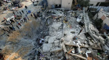 استشهاد فلسطينية وجرح آخرين نتيجة قصف الاحتلال في وسط غزة