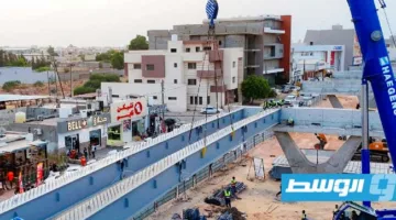 تسريع المشروعات في جسر تقاطع صلاح الدين بواسطة تركيب “الكمرات الفرنسية”
