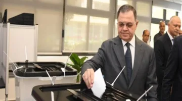 وزير الداخلية يُشارك في الانتخابات ويُشرف على تأمين استحقاق الشيوخ.