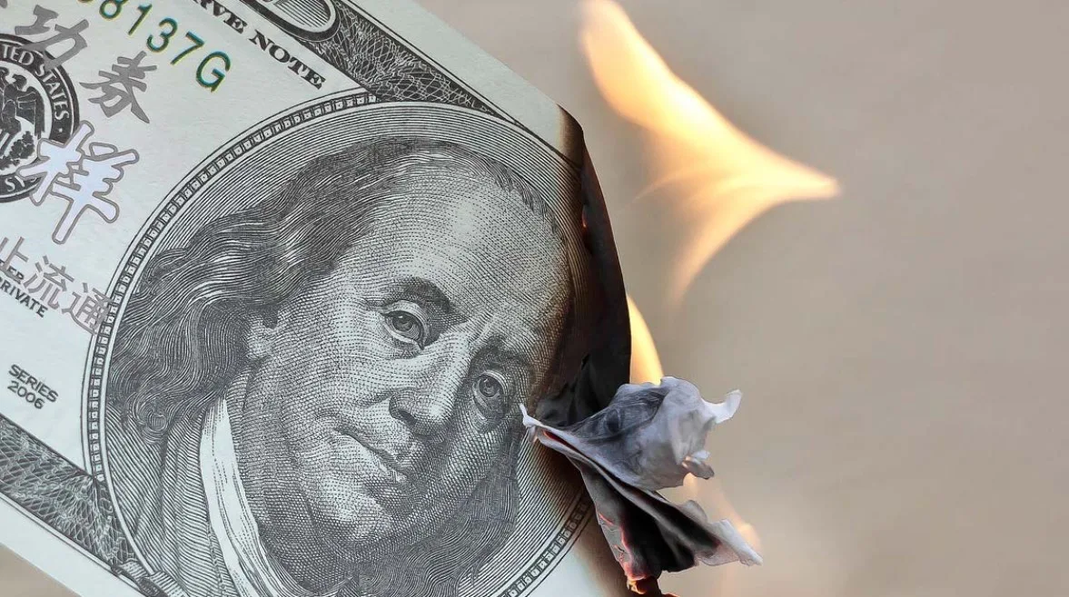 10 قروش.. الدولار يستمر في الانخفاض مقابل الجنيه 10 قروش.. الدولار يستمر في الانخفاض مقابل الجنيه
