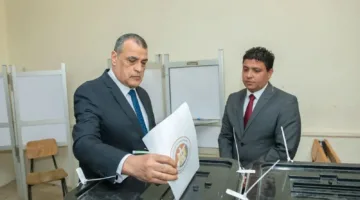 وزير الإنتاج الحربي يُمارس حقه الانتخابي في انتخابات مجلس الشيوخ ويشدد على أهمية التعاون لمتابعة جهود التنمية.
