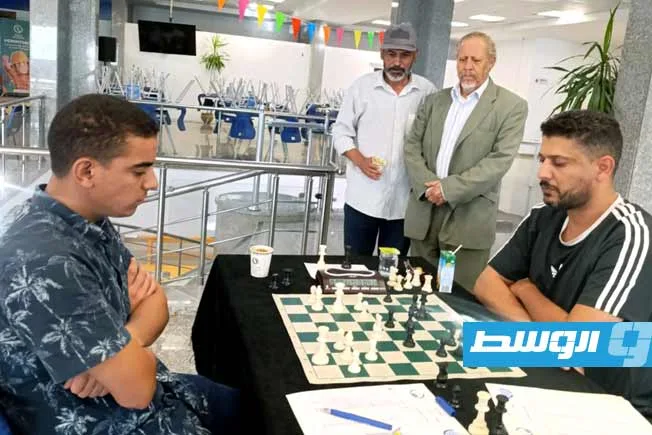 منافسات مثيرة في الجولة النهائية من بطولة الشطرنج لمنطقة الغرب (صور)