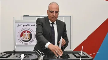 وزير الري يتوجه إلى لجنته الانتخابية في القاهرة للإدلاء بصوته في انتخابات مجلس الشيوخ 2025