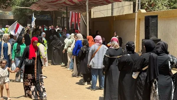 انتخابات الشيوخ: تابعوا صفوف النساء في لجنة مدرسة العلياء بالوراق انتخابات الشيوخ: تابعوا صفوف النساء في لجنة مدرسة العلياء بالوراق