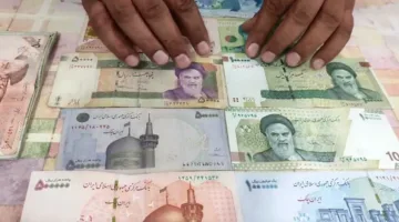 إيران تَفكّر في حذف أربعة أصفار من عملتها المحلية… هل هي مجرد إجراء رمزي أم إصلاح اقتصادي حقيقي؟