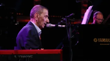 لبنان يعدل اسم شارع حافظ الأسد ليصبح شارع زياد الرحباني