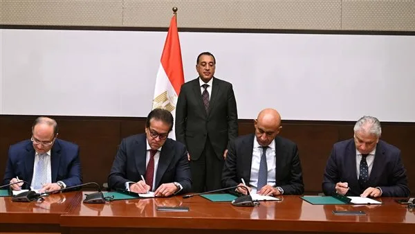 مدبولي يلتقي لتوقيع اتفاقية لإنشاء خمس مدارس تكنولوجيا تطبيقية في مجالات صناعة الأدوية والرعاية الصحية