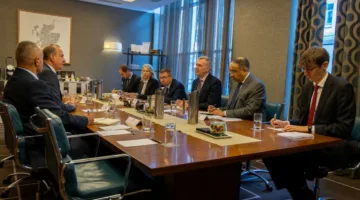 دعم كبير للقرار، والاختبارات تُستكمل اليوم… تفاعلات غاضبة من ‘الثنائي’ دون الوصول للاستقالة.