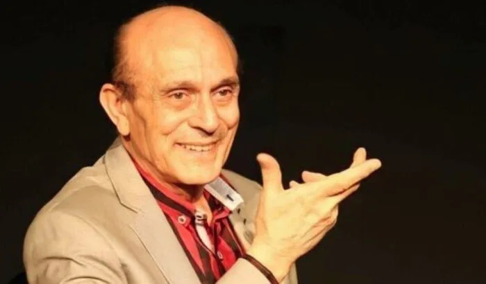 سيغادر في الصباح.. نقيب المهن التمثيلية يوضح الوضع الصحي للفنان محمد صبحي