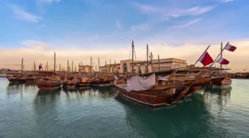 أجواء حارة خلال النهار على الساحل ورطبة في البحر المفتوح
