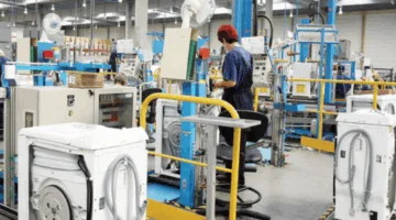 رئيس قسم الأجهزة الكهربائية في غرفة الجيزة: انخفاض الأسعار بنسبة 10% قبل نهاية الشهر.