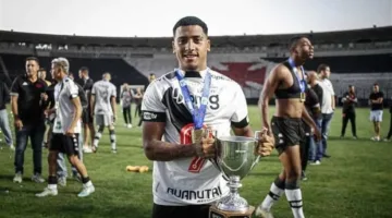 أولكسندريا الأوكراني يكشف عن تكلفة انتقال خوان ألفينا إلى الزمالك