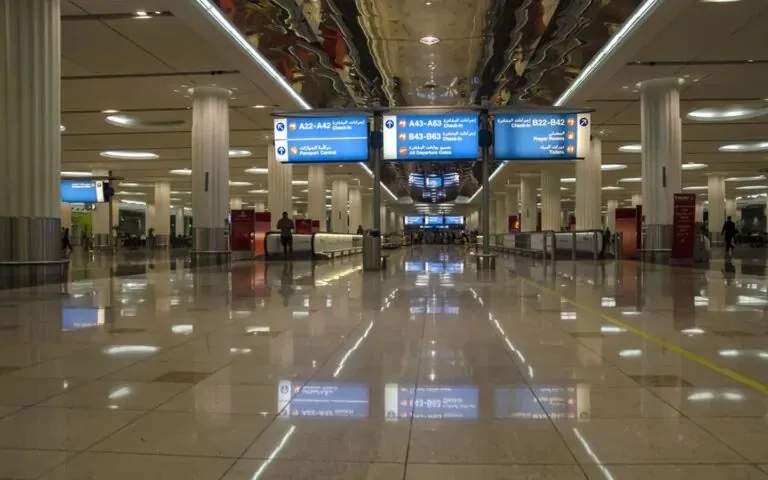 تكلفة الحصول على تأشيرة زيارة عائلية لدول الخليج: دليل كامل لعام 2025