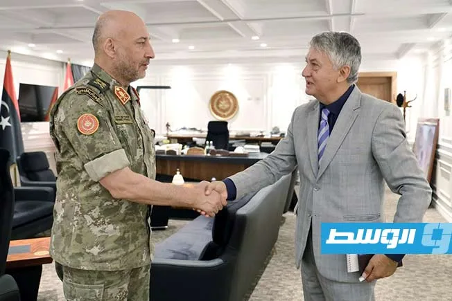 الحداد يناقش مع السفير الصربي شراكة في مجال “الطب العسكري”