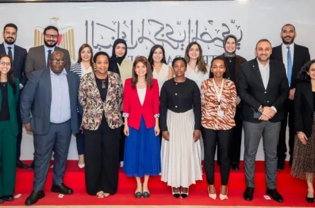 البنك المركزي يستضيف وفدًا من «إسواتيني» للاطلاع على جهود مصر في مجال الرقمنة. البنك المركزي يستضيف وفدًا من «إسواتيني» للاطلاع على جهود مصر في مجال الرقمنة.