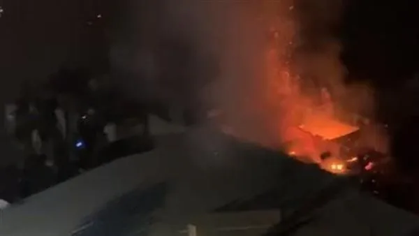 قوات الدفاع المدني تتمكن من إخماد حريق في مخزن للخفائف بالجيزة قوات الدفاع المدني تتمكن من إخماد حريق في مخزن للخفائف بالجيزة