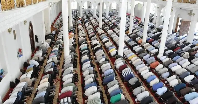 خطبة يوم الجمعة 8 أغسطس تحت عنوان “لا تتطرفوا في دينكم.. والرفق يزين كل شيء” خطبة يوم الجمعة 8 أغسطس تحت عنوان “لا تتطرفوا في دينكم.. والرفق يزين كل شيء”