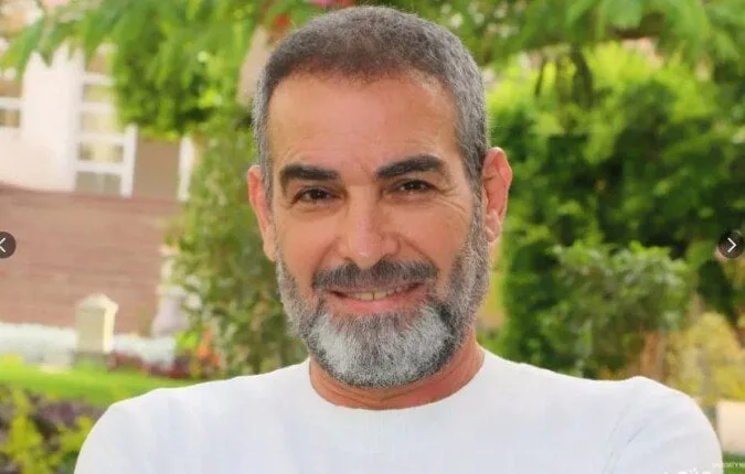 أحمد عبد العزيز: وسائل التواصل الاجتماعي سلاح مُقلق يهدد القيم ويعزز التنمّر (فيديو) أحمد عبد العزيز: وسائل التواصل الاجتماعي سلاح مُقلق يهدد القيم ويعزز التنمّر (فيديو)